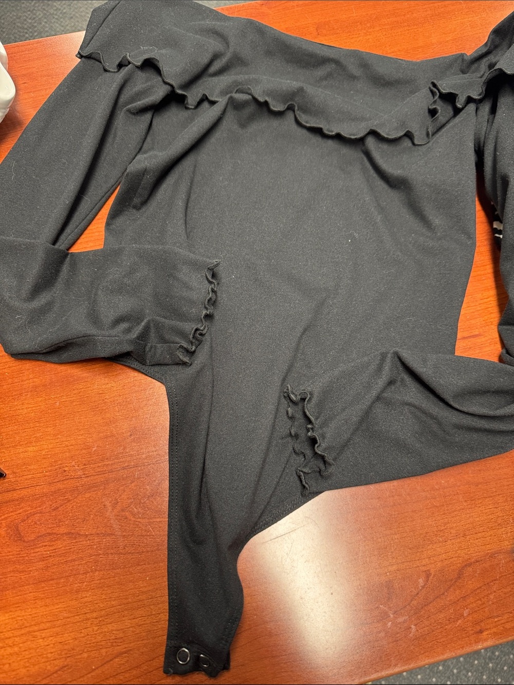American eagle off shoulder bodysuit M // 092604